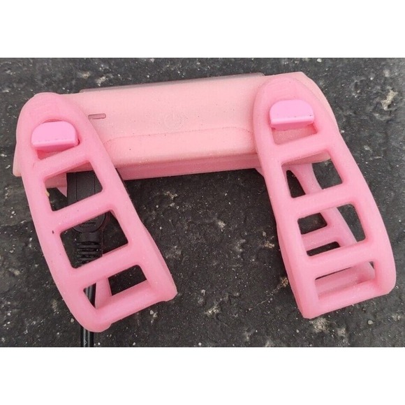 Serfas Bicycle Cycling Pink Rechargeable Taillight Portable Weather Resistant - Picture 2 of 6